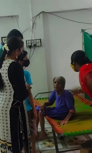 Old Age Home In Perungalathur